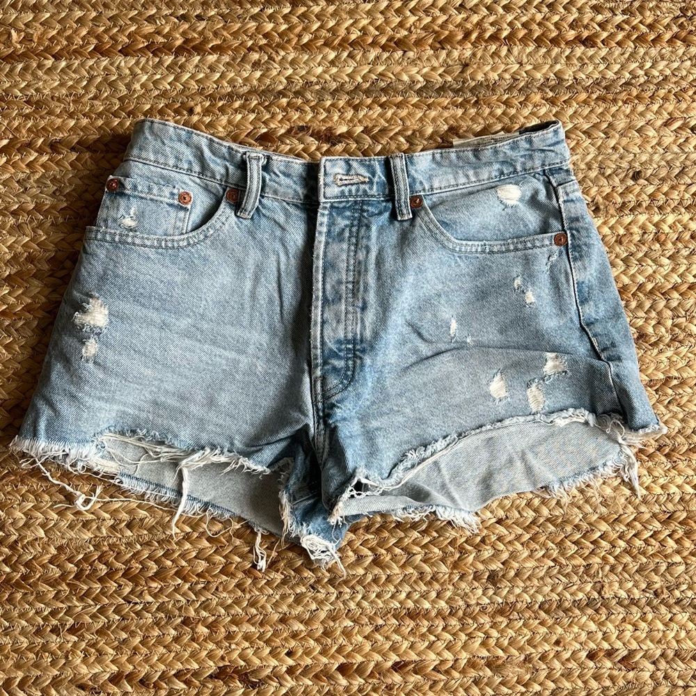Zara High waisted jean shorts size 6